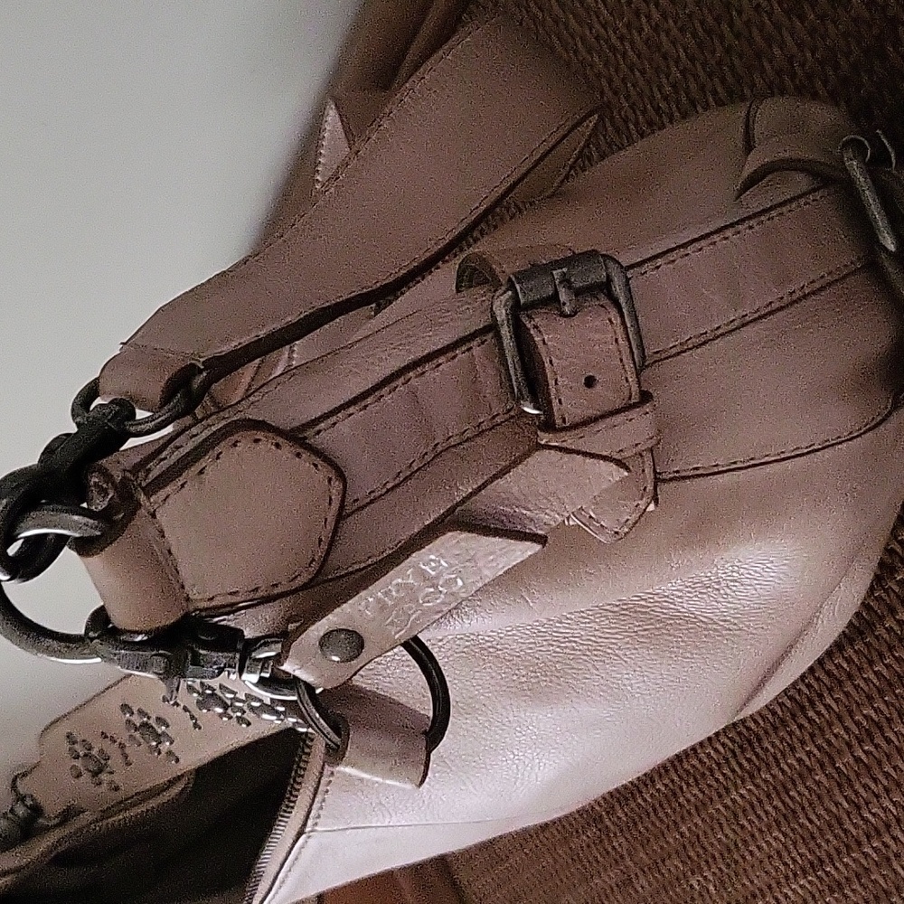 Beautiful leather bag - Picture 4 of 11